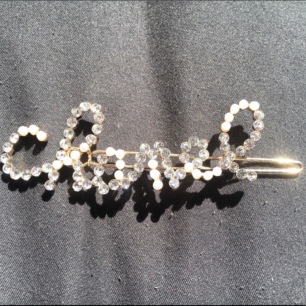 Crystal and pearl bead hair pin